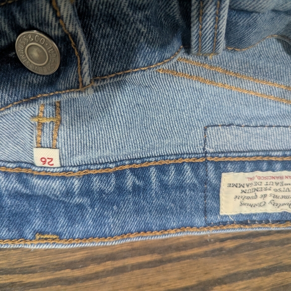 Levi's Light Blue Straight Jeans - Picture 5 of 7